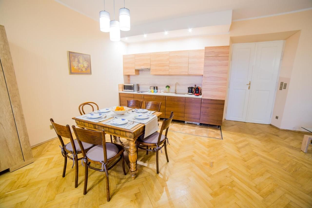 Апартаменты Market Square Residence Краков-23